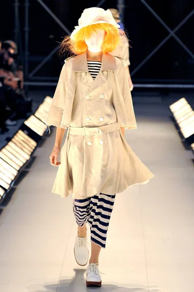 Look 24